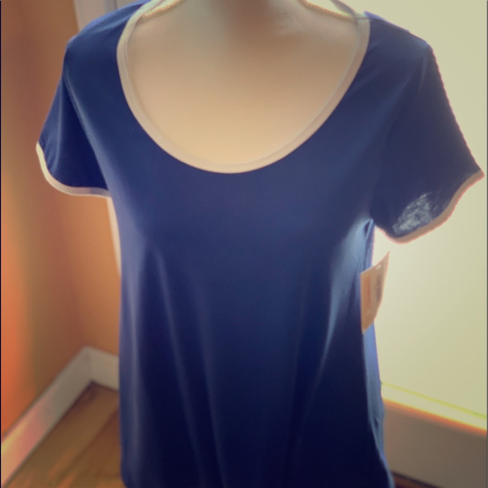 LuLaRoe Classic T